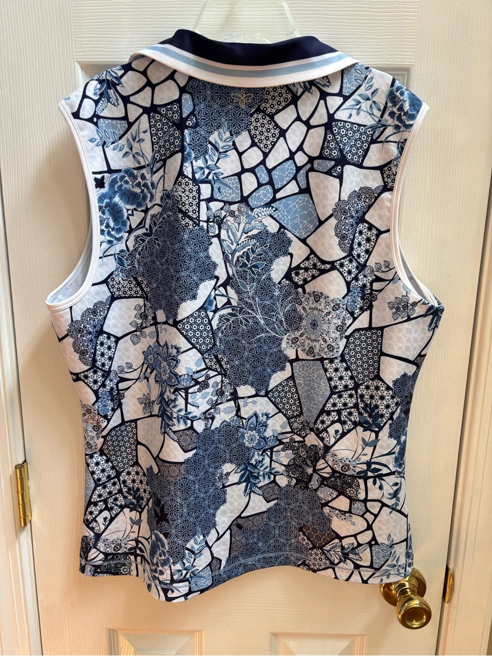 Johnny Was BEE ACTIVE POLO TANK Sleeveless Blue Floral Print, Size XL, EUC - Picture 7 of 7